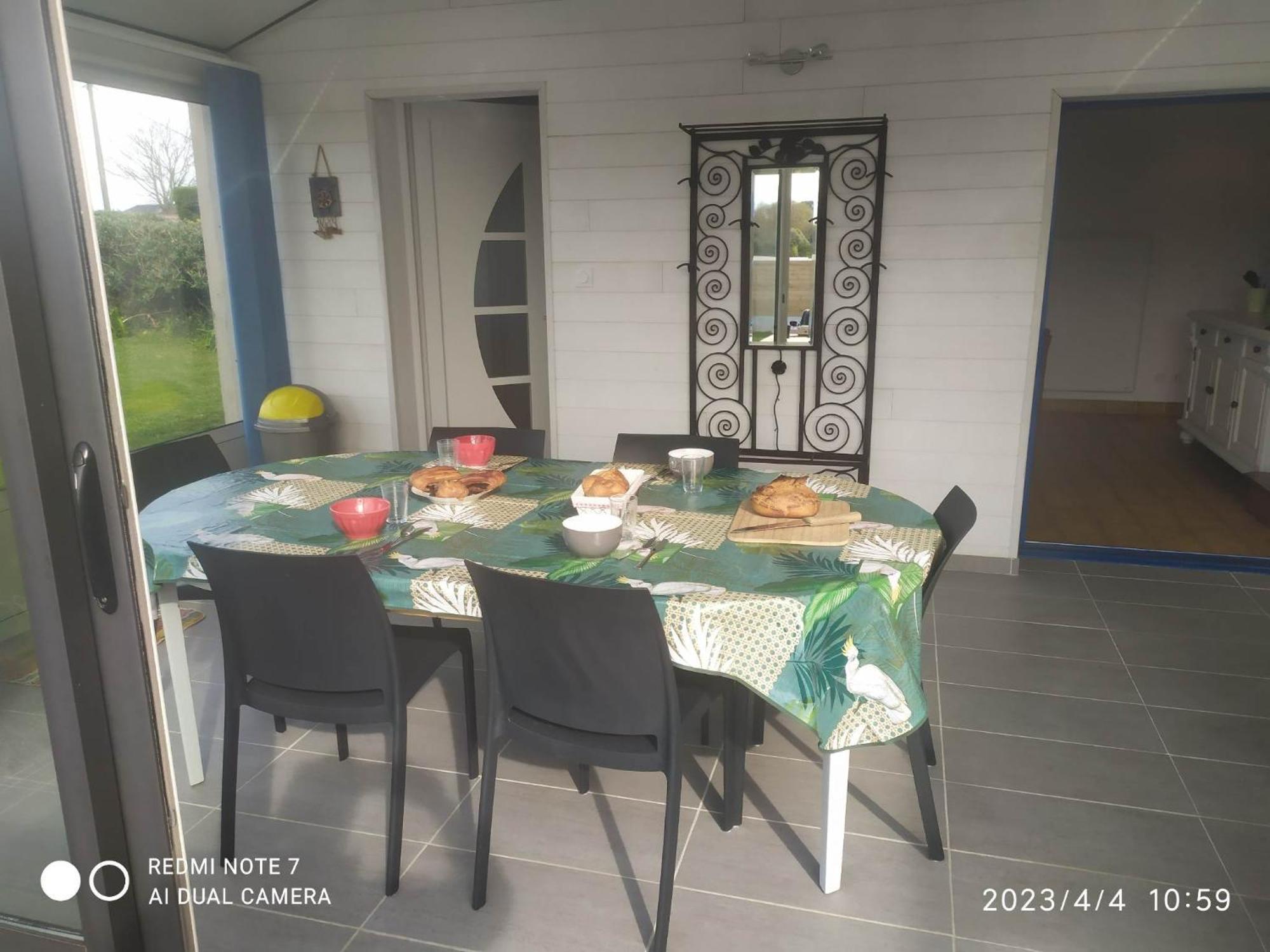 Au Calme, A 250 Metres De La Et Des Dunes Ploudalmezeau